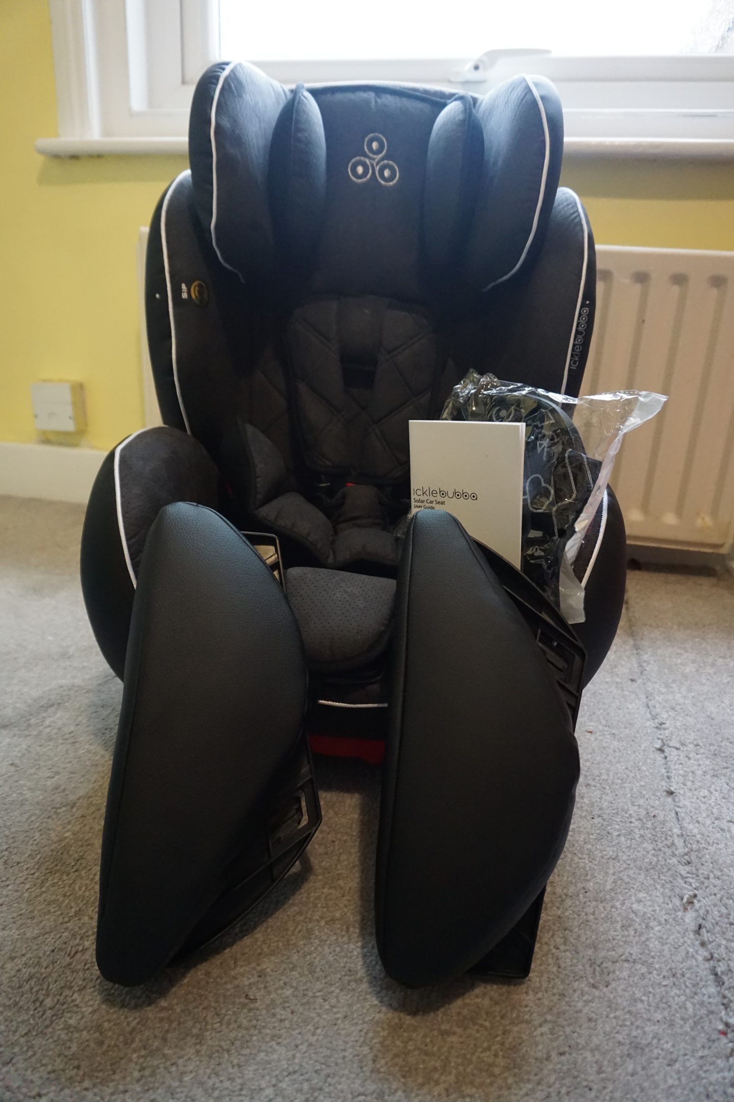 Ickle Bubba Solar Car Seat Review